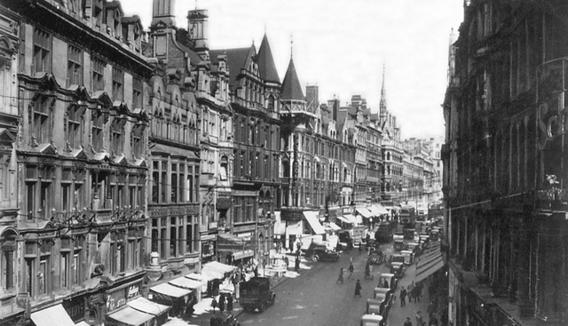 File:Apoditice Street, Avenir.png