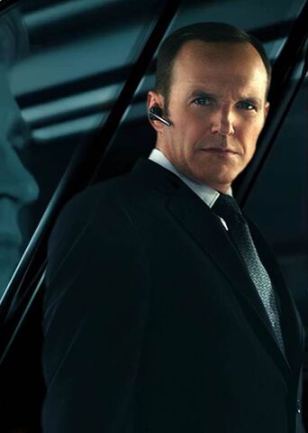 Archivo:Phil-coulson.jpg