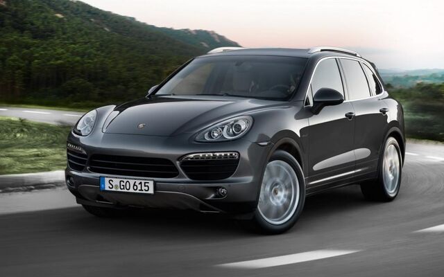 File:2013-porsche-cayenne-s-diesel-rear-three-quarter.jpeg