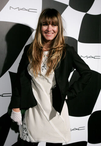 File:Long-wavy-hairstyle-from-marnie-skillings-12.jpeg