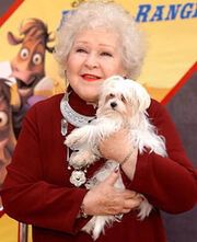 Estelle harris