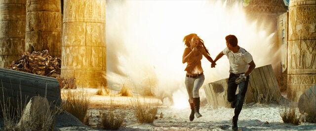 File:Transformers-revenge-movie-screencaps.com-15216.jpg