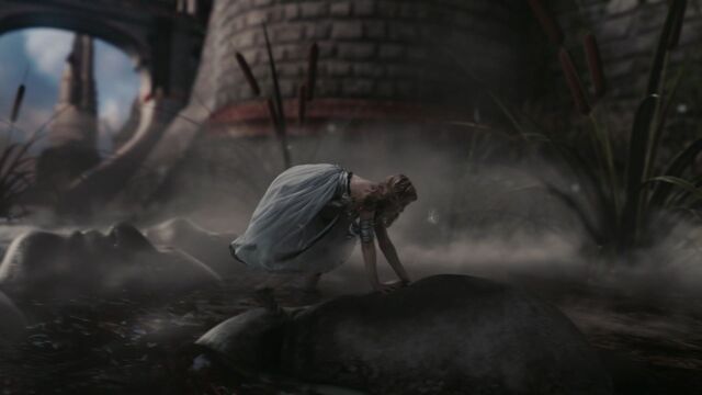 File:AliceInWonderland-2615.jpg