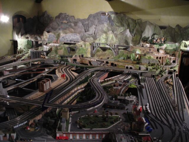Archivo:Vallesfer maqueta.jpg
