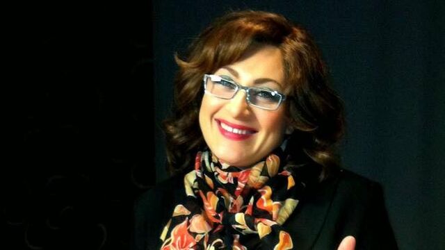 Archivo:LyndaWoodruff.jpg