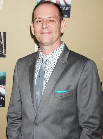 File:Tim Minear.jpeg
