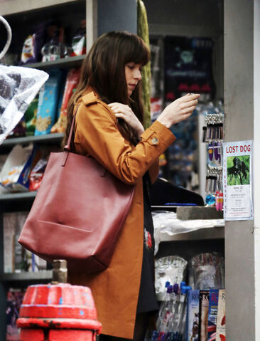 File:Fifty-shades-darker-set-photo-16.jpg