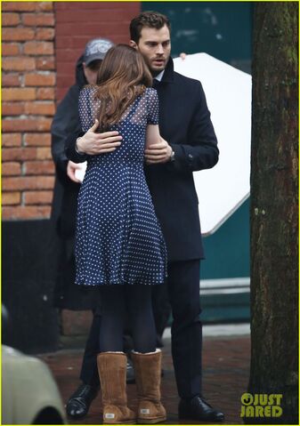 File:Fifty-shades-darker-set-photo-18.jpg