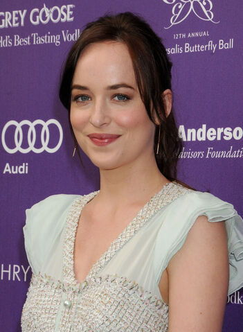 File:DAKOTA-JOHNSON-at-FOX-Fall-Eco-Casino-Party-in-Culver-City-3.jpg