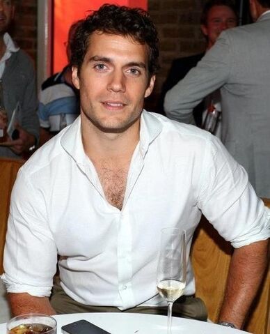 File:Henry-cavill.jpg