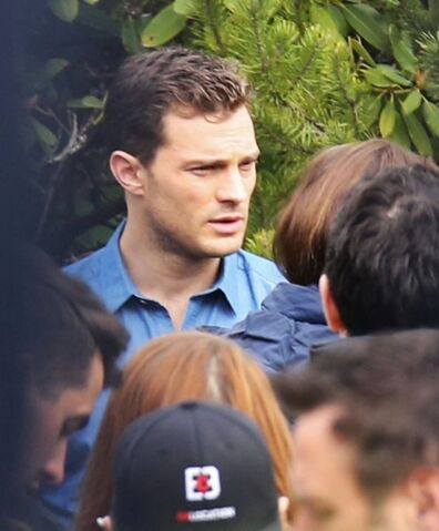 File:Fifty-shades-darker-set-photo-100.jpg