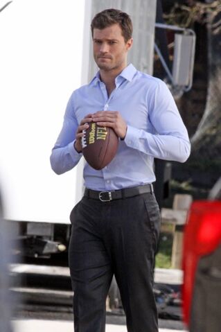 File:Fifty-shades-darker-set-photo-110.jpg