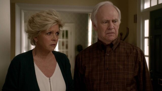 File:2x01 51 Joan, Buddy.jpg