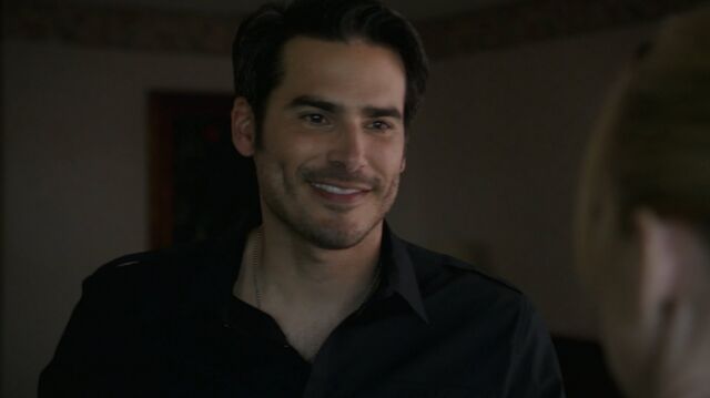 File:1x01 91 Kyle, Elizabeth.jpg