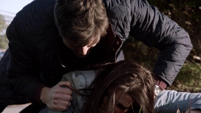 File:2x01 106 David, Lori.jpg