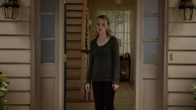 File:2x01 42 Taylor.jpg