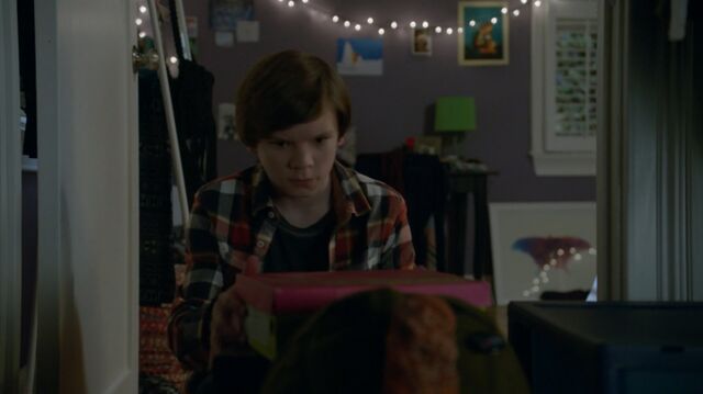 File:1x02 58 Grant.jpg