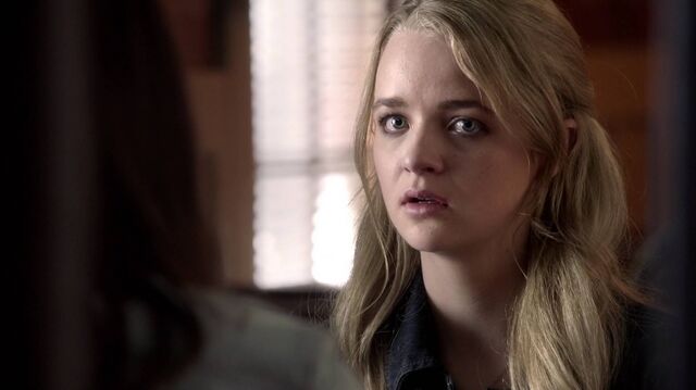 File:2x01 95 Taylor.jpg