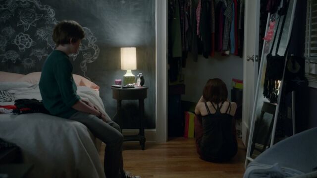 File:1x02 105 Grant, Carter.jpg