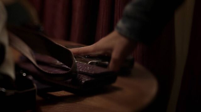 File:2x01 11 Lori.jpg