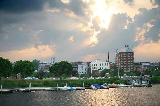 File:800px-Geneva, NY copy.jpg