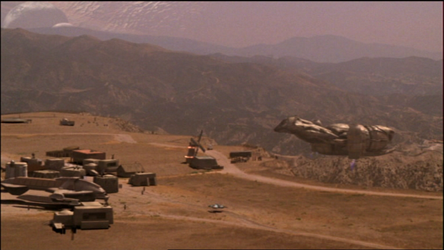 File:Ep02.Serenity near bar.png