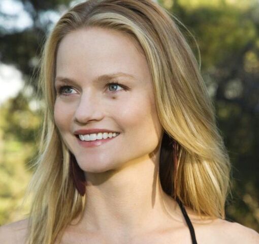 File:Lindsay Pulsipher.jpg
