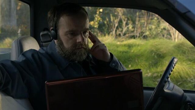 File:1x13 Aaron's Wiretap.jpg