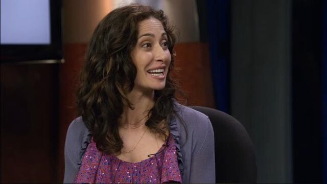 File:1x19 Happy Celia.jpg