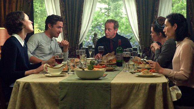 File:Fleabag Episode 5.jpg