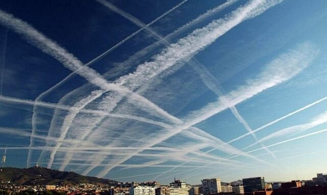 File:Chemtrails.jpg