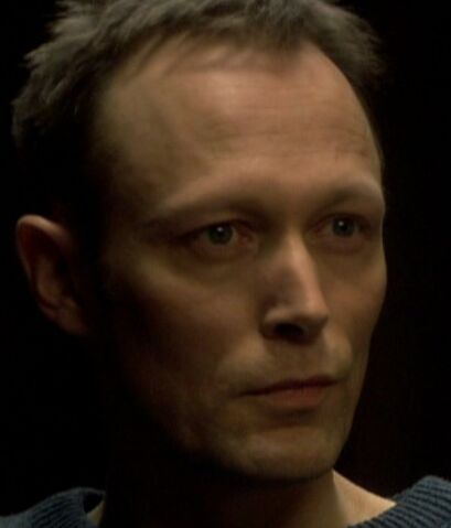 File:Troels Hartmann 1x02.jpg