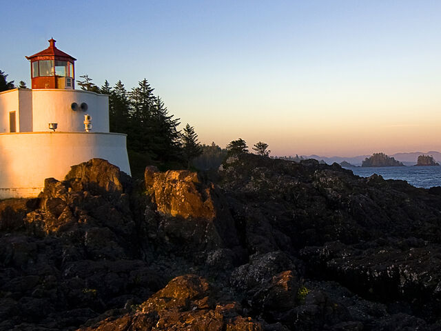 File:Lighthouse.jpg