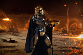 Phasma Jakku village.png