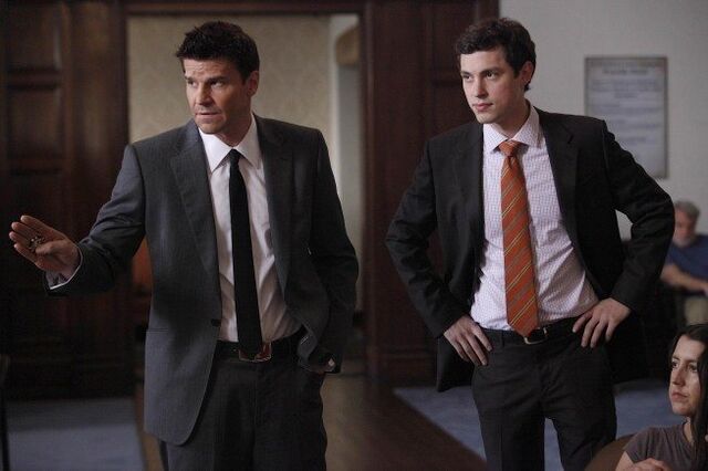 File:John-Francis-Daley-imdb-61.jpg