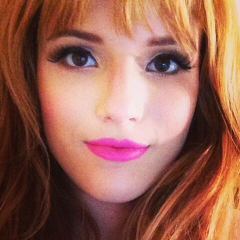 File:Bella-thorne-2.jpg