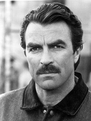 File:TOMSELLECK.jpg