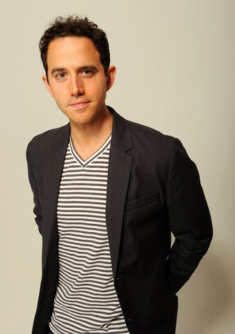 Plik:Santino Fontana.jpg