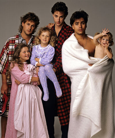 File:Full-house-bed.jpg