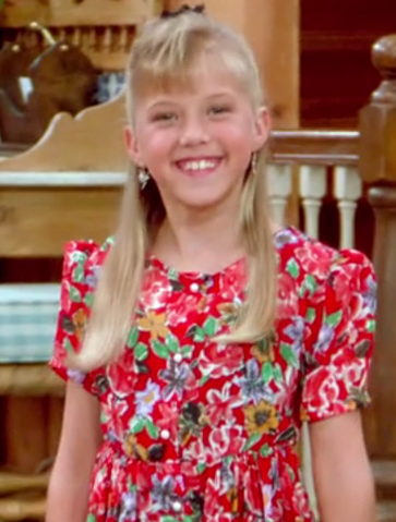 File:Stephanie Hi-res 001.png