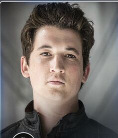 Character-profile-Peter-divergent-37512215-1100-1100