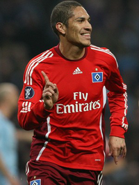 Paolo Guerrero em Ação pelo Hamburgo.png