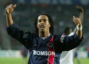 Ronaldinho no Paris Saint-Germain.jpg