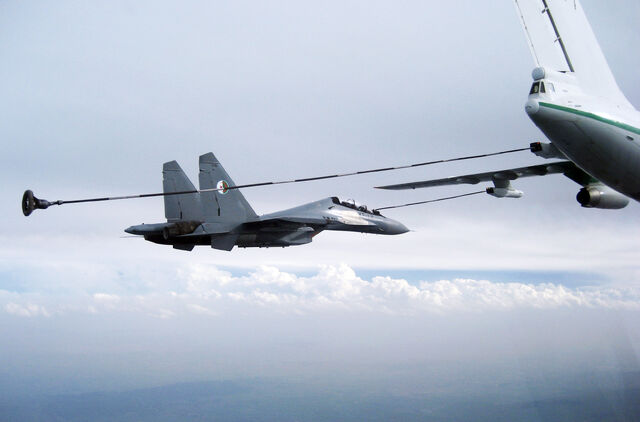 File:Refueling-Su30dz.jpg