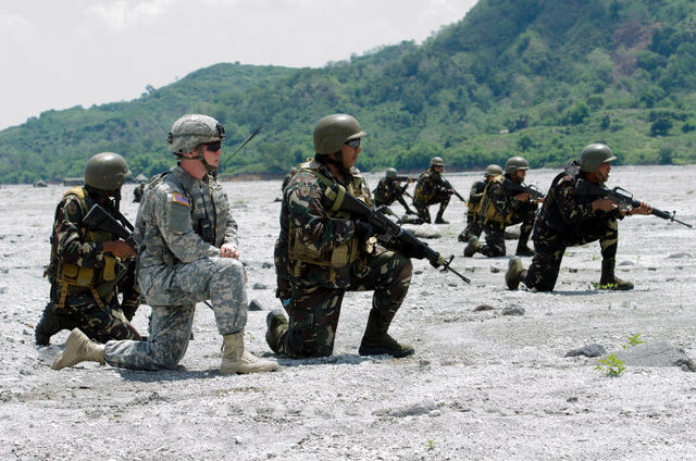File:Balikatan-annual-training1.jpg