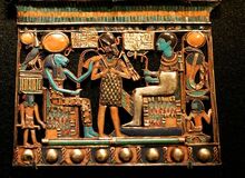 Artifacts-from-tombs-of-the-Egyptian-boy-King-Tutankhamun