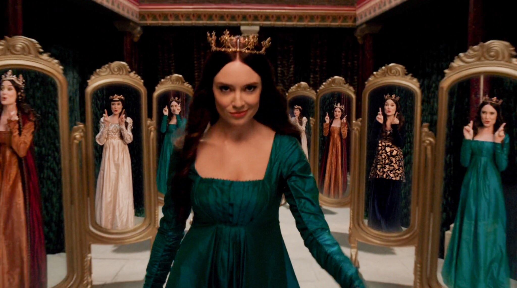 Mellara, la Reina de las Putas  1x5_Madalena_mirrors