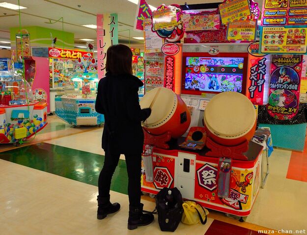 File:Taiko-no-tatsujin-arcade-machine-okayama-big.jpg