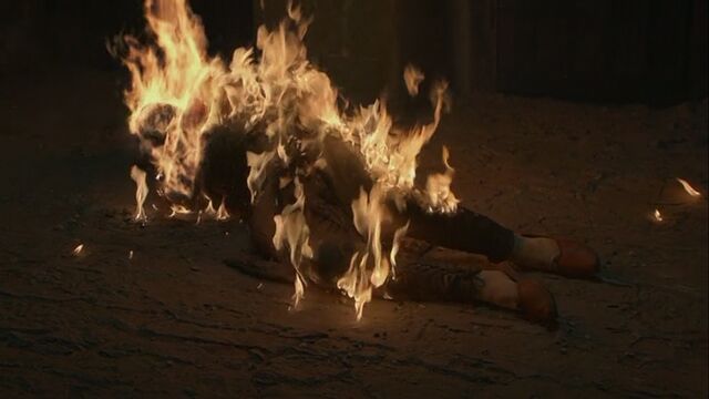 File:Pyat Pree dead.jpg
