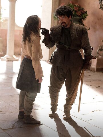File:Arya-Stark-and-Syrio-Forel-house-stark-24506825-903-1199.jpg